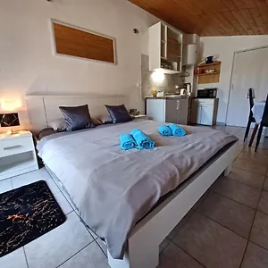 Pampas Studio, Self Check-in Poreč